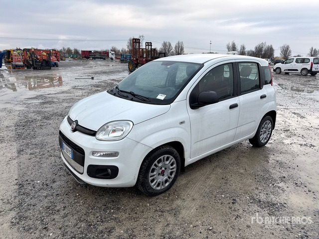 2014 Fiat Panda Automobile - Легковой автомобиль: фото 1 2014 Fiat Panda Automobile - Легковой автомобиль: фото 1