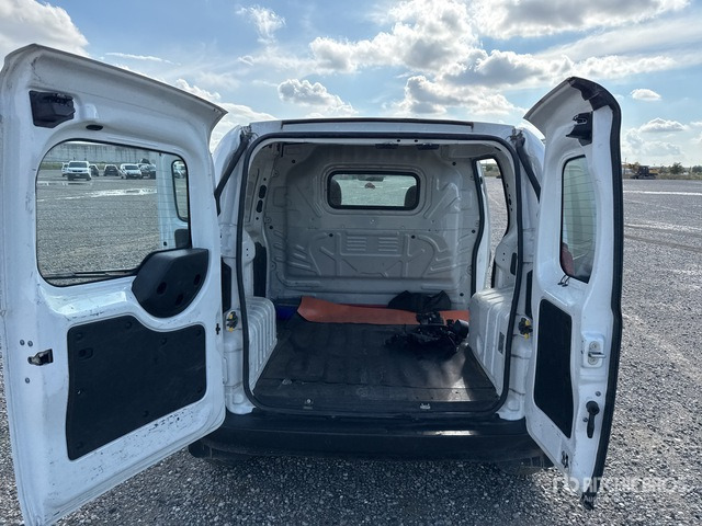 2015 Fiat Fiorino Autocarro furgonato - Легковой фургон: фото 5 2015 Fiat Fiorino Autocarro furgonato - Легковой фургон: фото 5