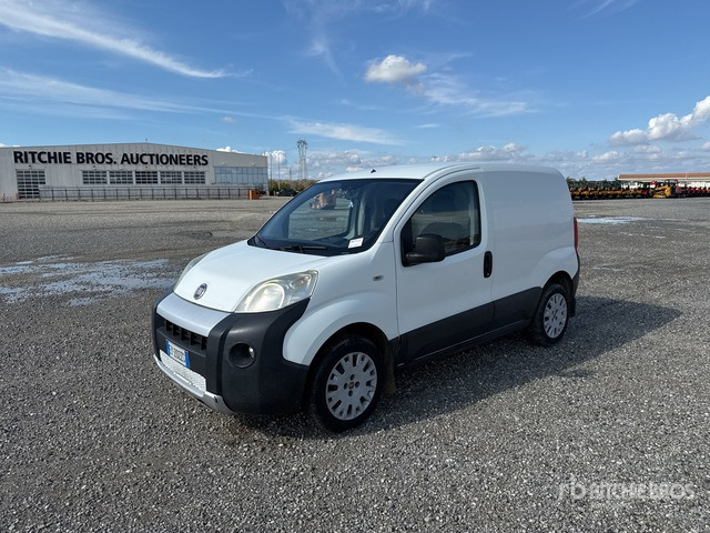 2015 Fiat Fiorino Autocarro furgonato - Легковой фургон: фото 2 2015 Fiat Fiorino Autocarro furgonato - Легковой фургон: фото 2