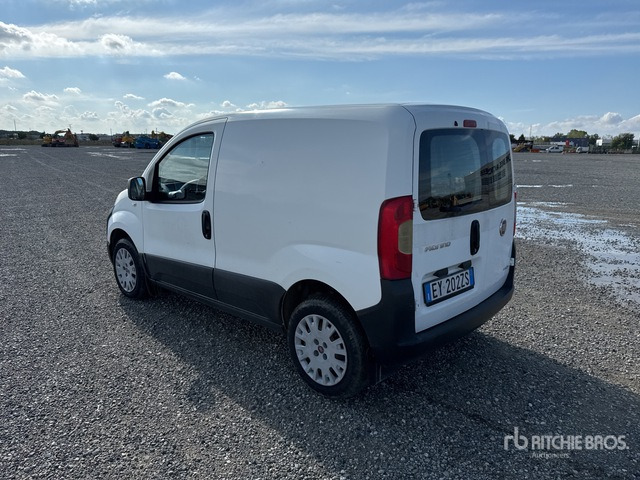 2015 Fiat Fiorino Van Truck - Цельнометаллический фургон: фото 3 2015 Fiat Fiorino Van Truck - Цельнометаллический фургон: фото 3