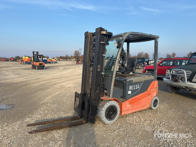 2015 Toyota 8FBMT30 3000 kg (Inoperable) Electric Forklift - Электропогрузчик: фото 2 2015 Toyota 8FBMT30 3000 kg (Inoperable) Electric Forklift - Электропогрузчик: фото 2