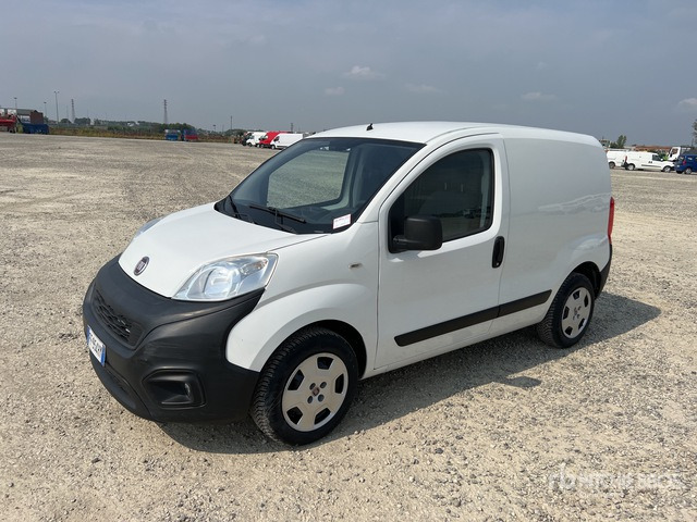 2016 Fiat Fiorino 1.3 MJT SX 16v Van Truck - Легковой фургон: фото 2 2016 Fiat Fiorino 1.3 MJT SX 16v Van Truck - Легковой фургон: фото 2