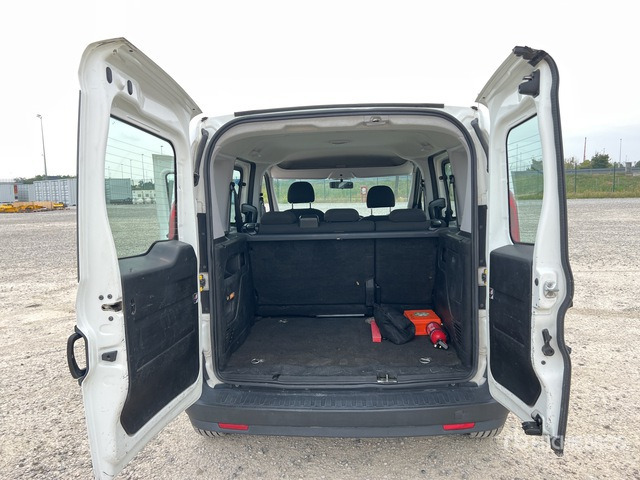 2018 Fiat Doblo CARGO COMBI 1.3 MJT 16V SX N1 Van Truck - Легковой фургон: фото 5 2018 Fiat Doblo CARGO COMBI 1.3 MJT 16V SX N1 Van Truck - Легковой фургон: фото 5