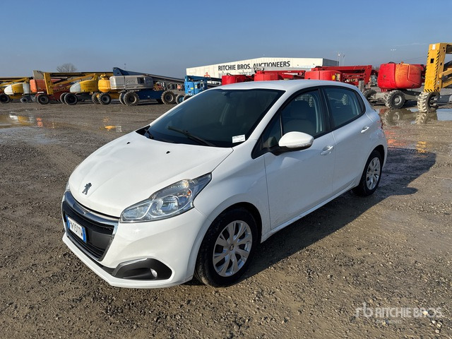 2018 Peugeot 208 BERLINA VAN ACTIVE BLUEHDI Van Truck - Грузовик с закрытым кузовом: фото 1 2018 Peugeot 208 BERLINA VAN ACTIVE BLUEHDI Van Truck - Грузовик с закрытым кузовом: фото 1