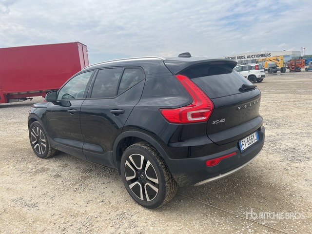 2019 Volvo XC40 D3 AWD GEARTRONIC BUSINESS PLUS SUV - Внедорожник: фото 4 2019 Volvo XC40 D3 AWD GEARTRONIC BUSINESS PLUS SUV - Внедорожник: фото 4