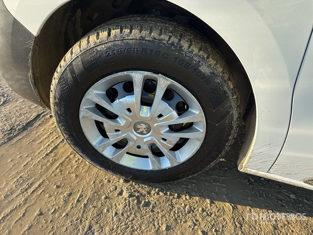 2020 Peugeot Expert 2.0 BLUEHDI 120 SeS PREMIUM STAND Van Truck - Грузовик с закрытым кузовом: фото 5 2020 Peugeot Expert 2.0 BLUEHDI 120 SeS PREMIUM STAND Van Truck - Грузовик с закрытым кузовом: фото 5