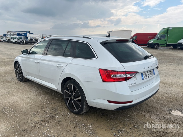 2020 Skoda Superb Wagon 2.0 TDI EVO 150CV EXECUTIVE Automobile - Легковой автомобиль: фото 3 2020 Skoda Superb Wagon 2.0 TDI EVO 150CV EXECUTIVE Automobile - Легковой автомобиль: фото 3