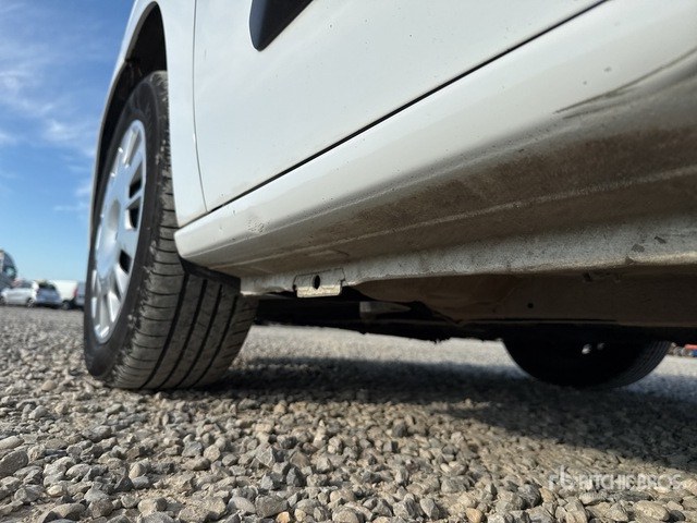 2021 Opel Combo LIFE 1.5 D 100CV EDITION PLUS L ... Van Truck - Легковой фургон: фото 5 2021 Opel Combo LIFE 1.5 D 100CV EDITION PLUS L ... Van Truck - Легковой фургон: фото 5