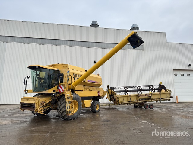 1997 New Holland TF78 Moissonneuse Batteuse Combine Harvester - Зерноуборочный комбайн: фото 1 1997 New Holland TF78 Moissonneuse Batteuse Combine Harvester - Зерноуборочный комбайн: фото 1