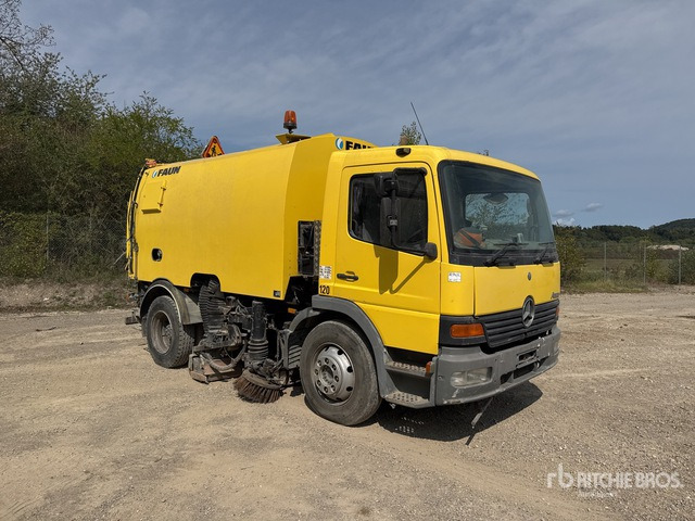 2002 Mercedes-Benz Atego 2001 Faun VIAJET 6 R/L on Balayeuse Sweeper Truck - Подметально-уборочная машина: фото 1 2002 Mercedes-Benz Atego 2001 Faun VIAJET 6 R/L on Balayeuse Sweeper Truck - Подметально-уборочная машина: фото 1