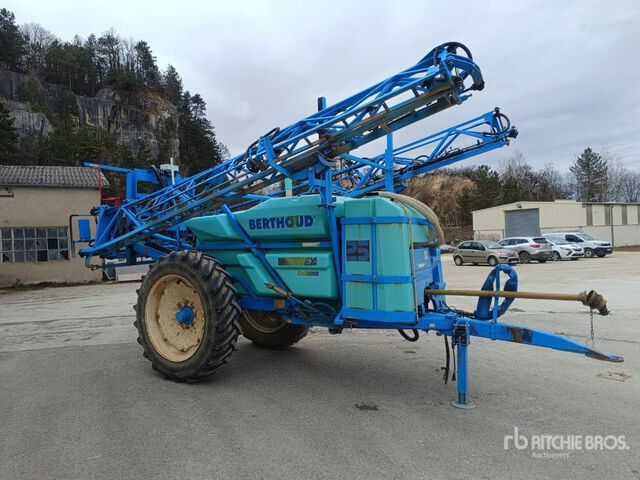 2005 Berthoud Racer 25 20 m S/A Pull-Type Sprayer - Прицепной опрыскиватель: фото 1 2005 Berthoud Racer 25 20 m S/A Pull-Type Sprayer - Прицепной опрыскиватель: фото 1