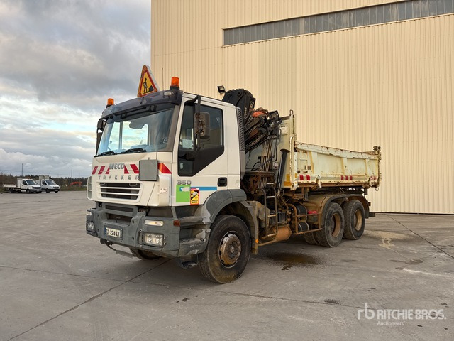 2007 Iveco Trakker 350 2005 Hiab 122B-2CL 3800 kg on 6 ... Dump Truck with Crane - Самосвал: фото 1 2007 Iveco Trakker 350 2005 Hiab 122B-2CL 3800 kg on 6 ... Dump Truck with Crane - Самосвал: фото 1