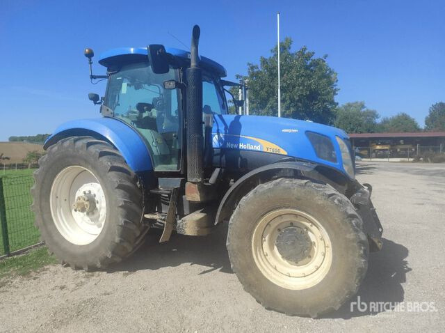 2010 New Holland T7050 AutoCommand Tracteur Agricole 4WD Tractor - Трактор: фото 1 2010 New Holland T7050 AutoCommand Tracteur Agricole 4WD Tractor - Трактор: фото 1