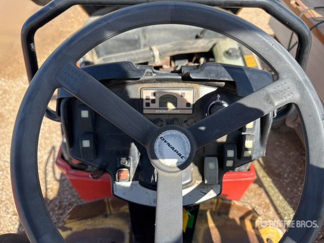 2013 Dynapac CC1300 Compacteur Vibrant Tandem Double Drum Roller - Дорожный каток: фото 3 2013 Dynapac CC1300 Compacteur Vibrant Tandem Double Drum Roller - Дорожный каток: фото 3