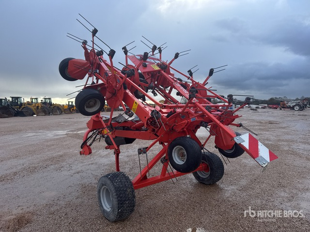 2013 Kuhn GF 8702 TG2 8.7 m Semi-Mount 8 Rotor Faneuse Hay Tedder - Сеноворошилка: фото 2 2013 Kuhn GF 8702 TG2 8.7 m Semi-Mount 8 Rotor Faneuse Hay Tedder - Сеноворошилка: фото 2