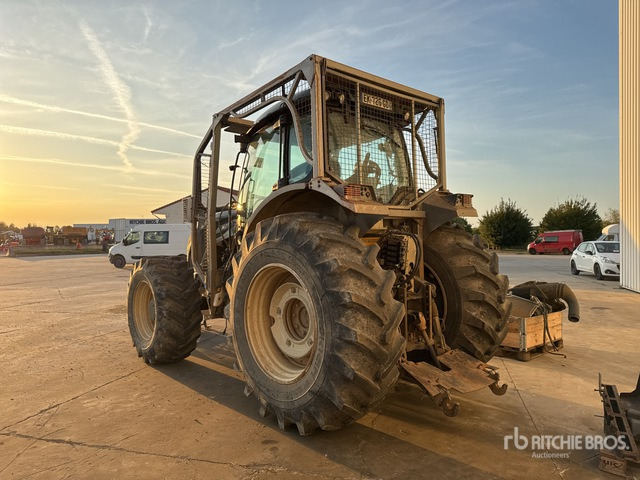 2017 Valtra T174 (Inoperable) 4WD Tractor - Трактор: фото 3 2017 Valtra T174 (Inoperable) 4WD Tractor - Трактор: фото 3