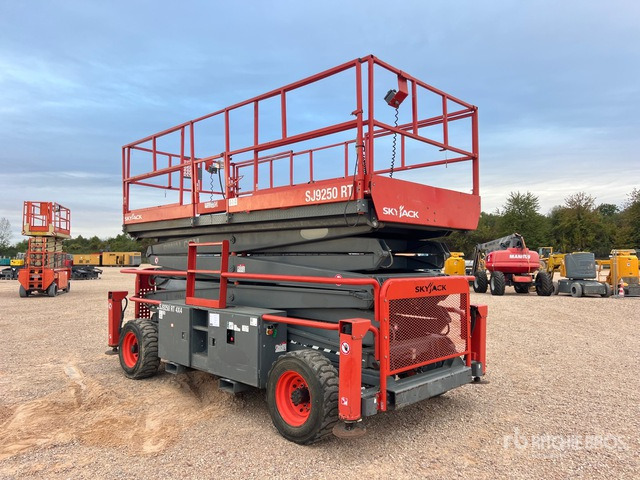 2018 Skyjack SJ9250 RT 4x4 Nacelle Ciseaux Scissor Lift - Ножничный подъемник: фото 3 2018 Skyjack SJ9250 RT 4x4 Nacelle Ciseaux Scissor Lift - Ножничный подъемник: фото 3