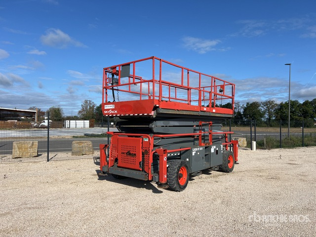 2019 Skyjack SJ9250 RT 4x4 Diesel Nacelle Ciseaux Scissor Lift - Ножничный подъемник: фото 1 2019 Skyjack SJ9250 RT 4x4 Diesel Nacelle Ciseaux Scissor Lift - Ножничный подъемник: фото 1