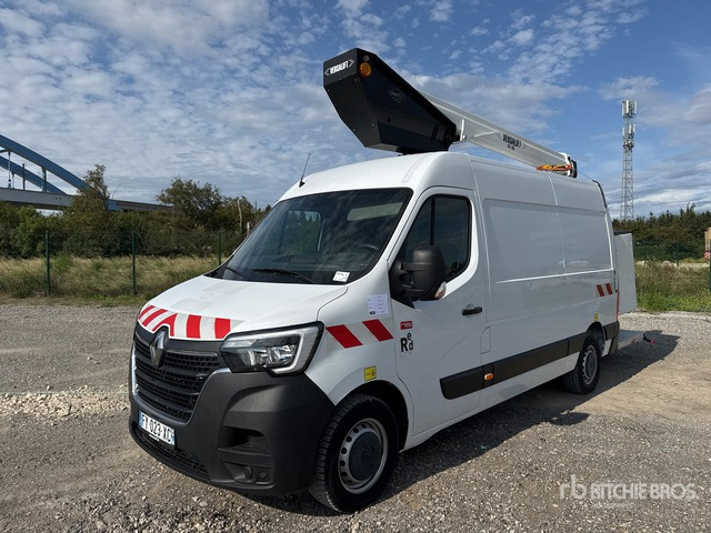 2021 Renault Master 145 DXI 2021 Versalift VTL 135 13 m on ... Bucket Truck - Грузовик с подъемником: фото 1 2021 Renault Master 145 DXI 2021 Versalift VTL 135 13 m on ... Bucket Truck - Грузовик с подъемником: фото 1