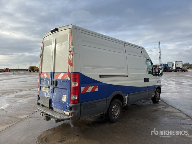 2014 Iveco 35S11 Vehicule Utilitaire Cargo Van - Фургон: фото 3 2014 Iveco 35S11 Vehicule Utilitaire Cargo Van - Фургон: фото 3