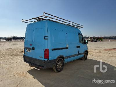 RENAULT MASTER DCI90 Vehicule Utilitaire - Цельнометаллический фургон: фото 3 RENAULT MASTER DCI90 Vehicule Utilitaire - Цельнометаллический фургон: фото 3