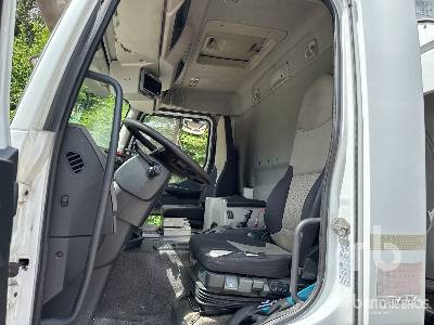 Грузовик-цистерна RENAULT PREMIUM 300 DXI 13000 L 4x2 Camion Citerne: фото 11