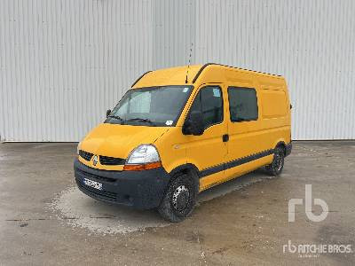 RENAULT Vehicule Utilitaire - Цельнометаллический фургон: фото 1 RENAULT Vehicule Utilitaire - Цельнометаллический фургон: фото 1