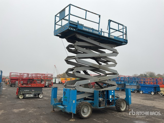 2007 Genie GS-5390 4x4 Diesel Scissor Lift - Ножничный подъемник: фото 1 2007 Genie GS-5390 4x4 Diesel Scissor Lift - Ножничный подъемник: фото 1