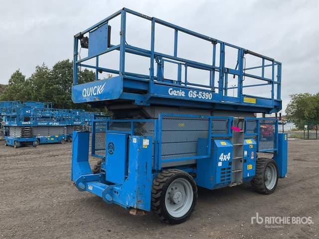 2007 Genie GS-5390 4x4 Diesel Scissor Lift - Ножничный подъемник: фото 2 2007 Genie GS-5390 4x4 Diesel Scissor Lift - Ножничный подъемник: фото 2