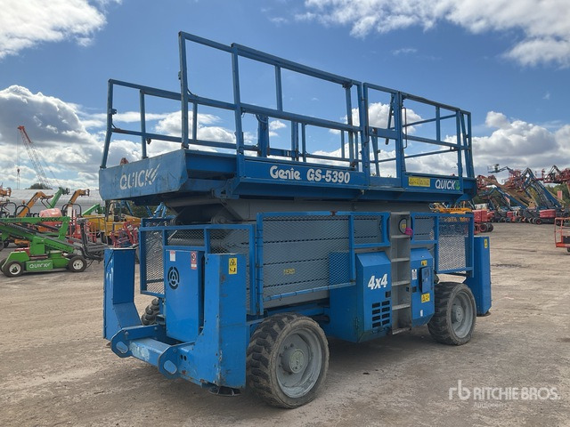 2007 Genie GS-5390 4x4 Diesel Scissor Lift - Ножничный подъемник: фото 1 2007 Genie GS-5390 4x4 Diesel Scissor Lift - Ножничный подъемник: фото 1