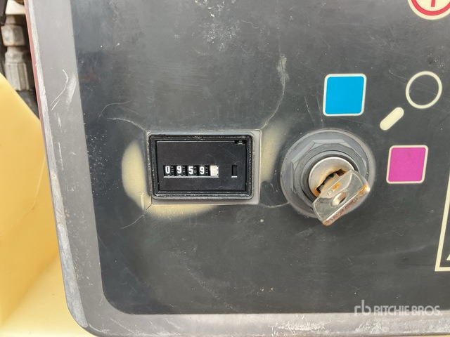 2013 JLG 450AJ 4WD Diesel Articulating Boom Lift - Коленчатый подъемник: фото 4 2013 JLG 450AJ 4WD Diesel Articulating Boom Lift - Коленчатый подъемник: фото 4