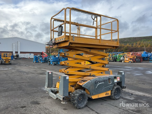 2014 Haulotte Compact 12DX 4x4 Diesel Scissor Lift - Ножничный подъемник: фото 2 2014 Haulotte Compact 12DX 4x4 Diesel Scissor Lift - Ножничный подъемник: фото 2