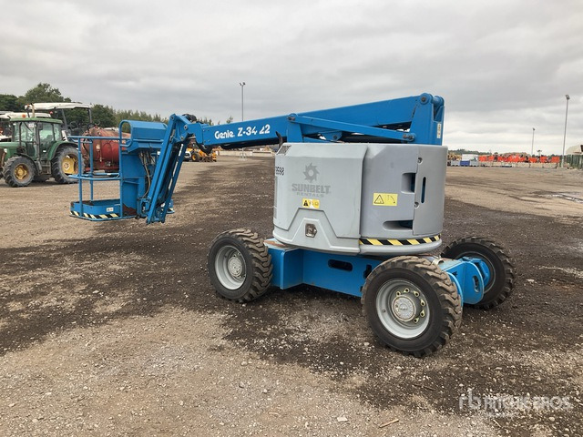 2015 Genie Z34/22 4WD Diesel Articulating Boom Lift - Коленчатый подъемник: фото 4 2015 Genie Z34/22 4WD Diesel Articulating Boom Lift - Коленчатый подъемник: фото 4