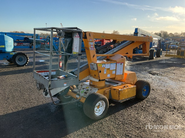 2015 Nifty-Lift HR12NDE 2WD Hybrid Articulating Boom Lift - Коленчатый подъемник: фото 1 2015 Nifty-Lift HR12NDE 2WD Hybrid Articulating Boom Lift - Коленчатый подъемник: фото 1