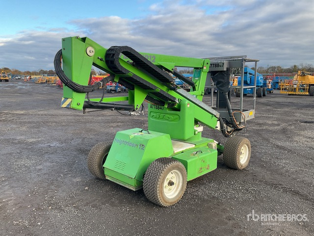 2017 Nifty-Lift HR12NDE 2WD Diesel Articulating Boom Lift - Коленчатый подъемник: фото 3 2017 Nifty-Lift HR12NDE 2WD Diesel Articulating Boom Lift - Коленчатый подъемник: фото 3