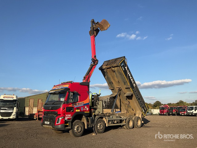 Самосвал 2018 Volvo FMX 8x4 Twin-Steer Sleeper Dump Truck with Crane: фото 1