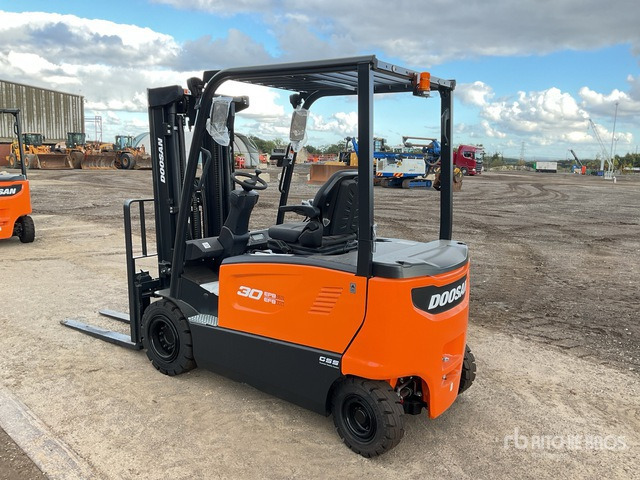 2023 Doosan B30X-7 PLUS 2023 Doosan B30X-7 PLUS 3000 kg Electric Forklift (Unused) Electric Forklift - Электропогрузчик: фото 4 2023 Doosan B30X-7 PLUS 2023 Doosan B30X-7 PLUS 3000 kg Electric Forklift (Unused) Electric Forklift - Электропогрузчик: фото 4