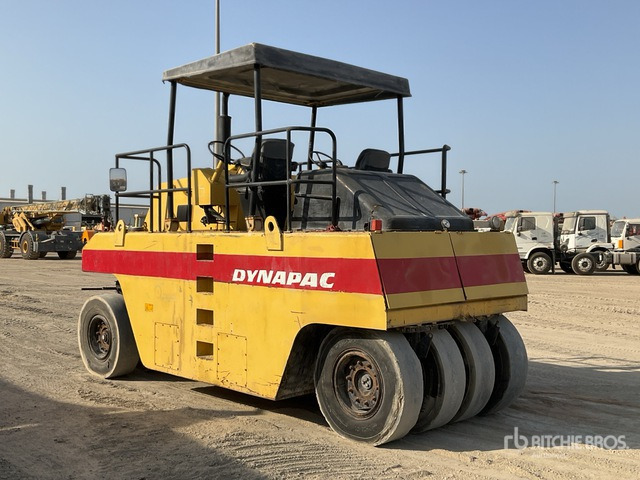 2002 Dynapac CP 271 9 Wheel Pneumatic Roller - Пневмоколесный каток: фото 4 2002 Dynapac CP 271 9 Wheel Pneumatic Roller - Пневмоколесный каток: фото 4