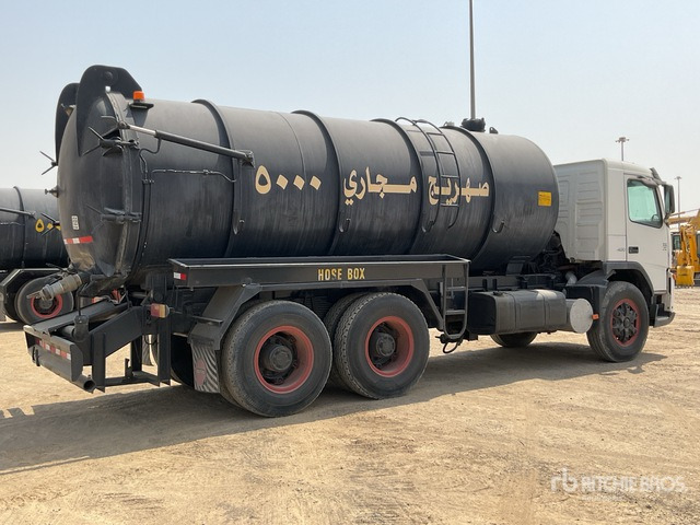 2008 Volvo FM400 6x4 20000 Liters Vacuum Tanker Truck - Ассенизатор: фото 4 2008 Volvo FM400 6x4 20000 Liters Vacuum Tanker Truck - Ассенизатор: фото 4