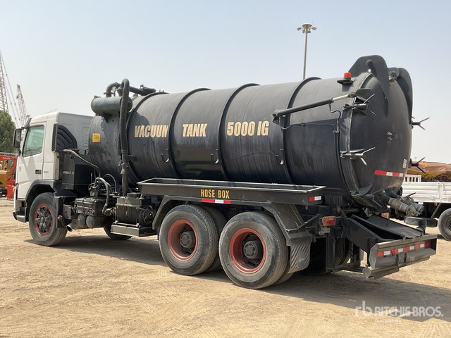 2008 Volvo FM400 6x4 20000 Liters Vacuum Tanker Truck - Ассенизатор: фото 3 2008 Volvo FM400 6x4 20000 Liters Vacuum Tanker Truck - Ассенизатор: фото 3