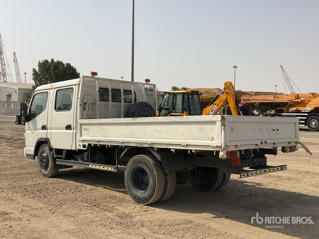 2010 Mitsubishi Canter 4x2 Crew Cab Flatbed Truck - Грузовик бортовой/ Платформа: фото 4 2010 Mitsubishi Canter 4x2 Crew Cab Flatbed Truck - Грузовик бортовой/ Платформа: фото 4