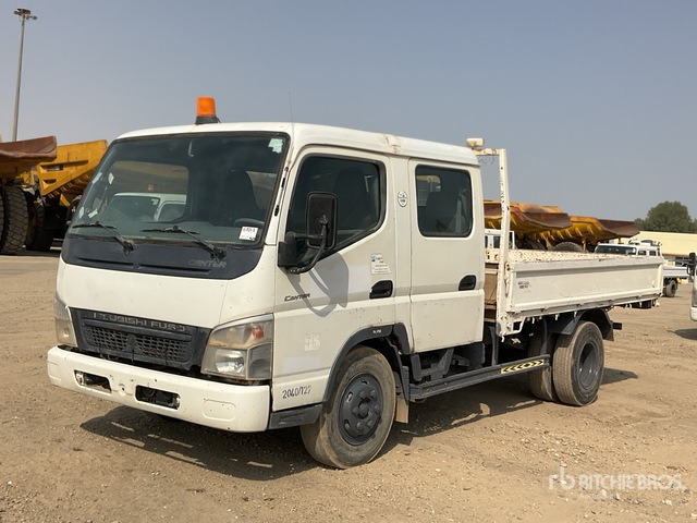 2010 Mitsubishi Canter 4x2 Crew Cab Flatbed Truck - Грузовик бортовой/ Платформа: фото 1 2010 Mitsubishi Canter 4x2 Crew Cab Flatbed Truck - Грузовик бортовой/ Платформа: фото 1