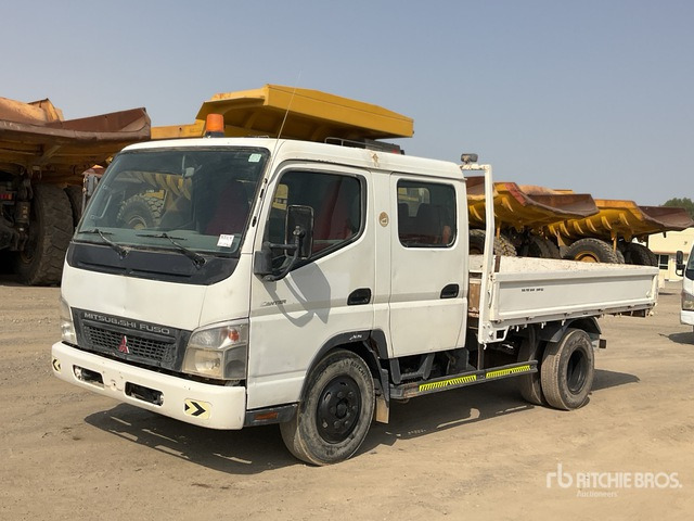 2012 Mitsubishi Canter 4x2 Crew Cab Flatbed Truck - Грузовик бортовой/ Платформа: фото 2 2012 Mitsubishi Canter 4x2 Crew Cab Flatbed Truck - Грузовик бортовой/ Платформа: фото 2