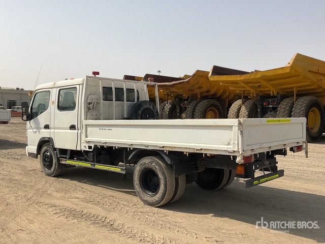 2012 Mitsubishi Canter 4x2 Crew Cab Flatbed Truck - Грузовик бортовой/ Платформа: фото 3 2012 Mitsubishi Canter 4x2 Crew Cab Flatbed Truck - Грузовик бортовой/ Платформа: фото 3