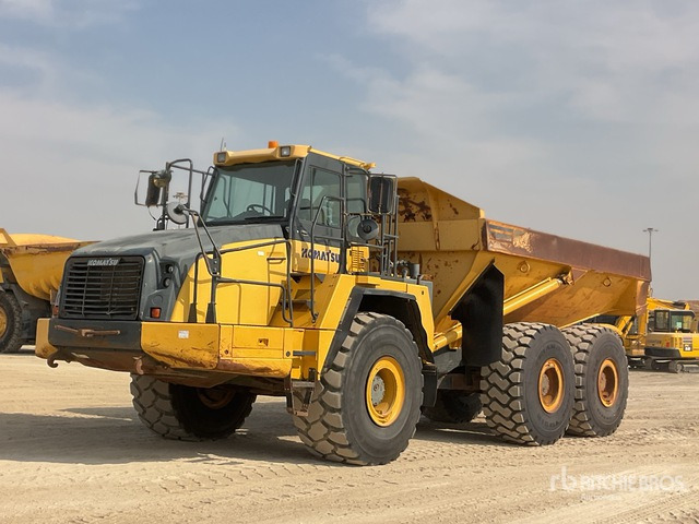 2013 Komatsu HM400-3 Articulated Dump Truck - Сочленённый самосвал: фото 1 2013 Komatsu HM400-3 Articulated Dump Truck - Сочленённый самосвал: фото 1
