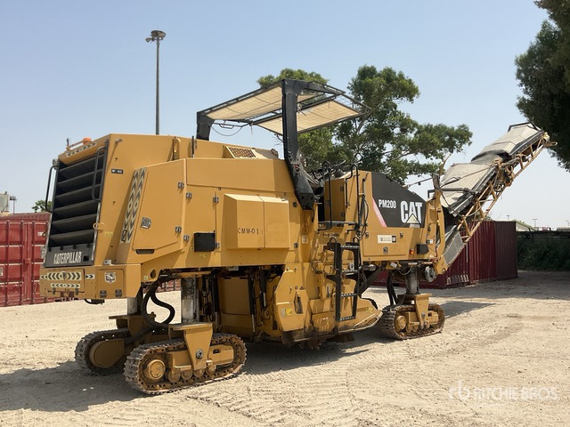 2014 Cat PM-200 Tracked Cold Planer - Дорожная фреза: фото 3 2014 Cat PM-200 Tracked Cold Planer - Дорожная фреза: фото 3