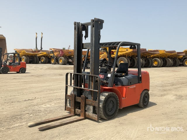 2015 CHL CPCD50 5 ton Forklift - Дизельный погрузчик: фото 1 2015 CHL CPCD50 5 ton Forklift - Дизельный погрузчик: фото 1