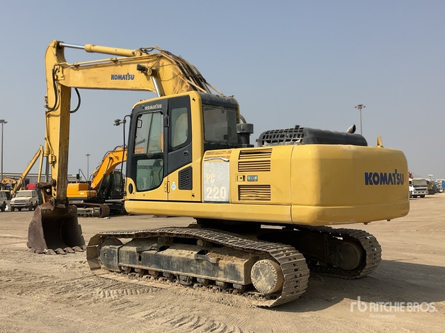 2016 Komatsu PC220-8M0 - Гусеничный экскаватор: фото 4 2016 Komatsu PC220-8M0 - Гусеничный экскаватор: фото 4