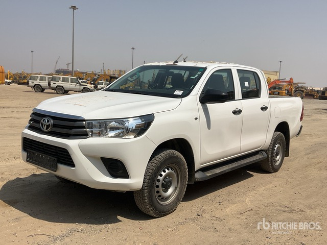 2018 Toyota Hilux 4x4 Crew Cab Pickup - Пикап: фото 3 2018 Toyota Hilux 4x4 Crew Cab Pickup - Пикап: фото 3