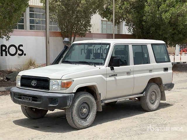 2018 Toyota Land Cruiser 76L 4x4 SUV - Внедорожник: фото 2 2018 Toyota Land Cruiser 76L 4x4 SUV - Внедорожник: фото 2